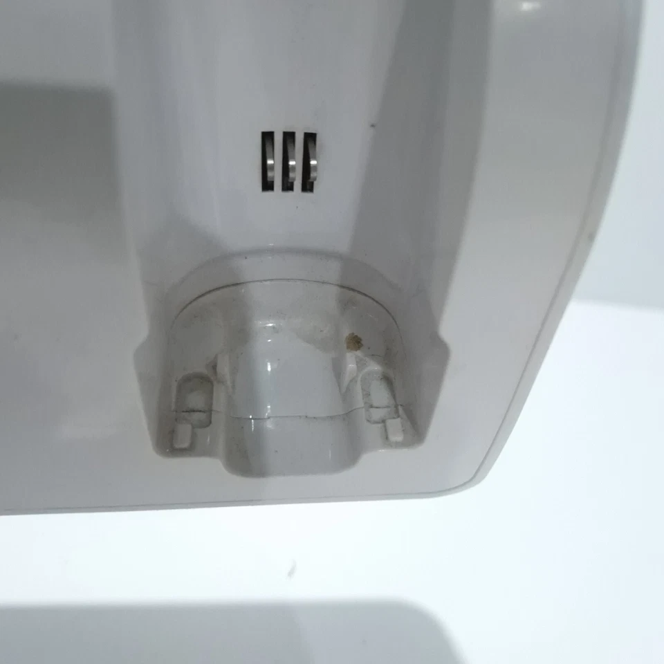 Nintendo Wii - Gameware Double Charging Station Wiimote Controller - Image 2 of 4