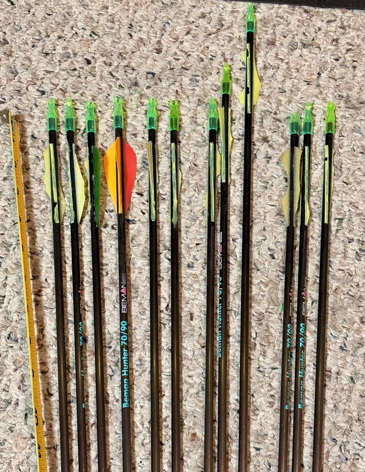 12 Beman Hunter 70/90 Arrow Shafts w/ nocks Misc Tips/ Lengths Need re-Fletched - Image 3 of 4