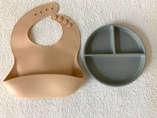 Mushie Baby Toddler Lot of 2 Compartment Gray Suction Plate / Silicone Sand Bib