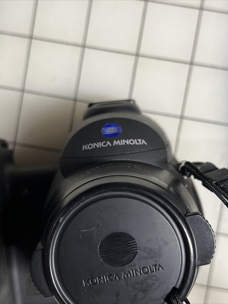 Konica Minolta Z3 Dimage Digital Camera 4.0 Mega Pixels GT 35