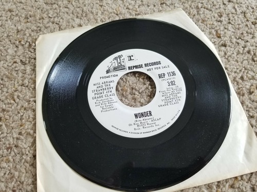 Miss Abrams -Strawberry Point 4th Grade Class – Wonder / Never Asked Promo 45 - Imagen 3 de 3