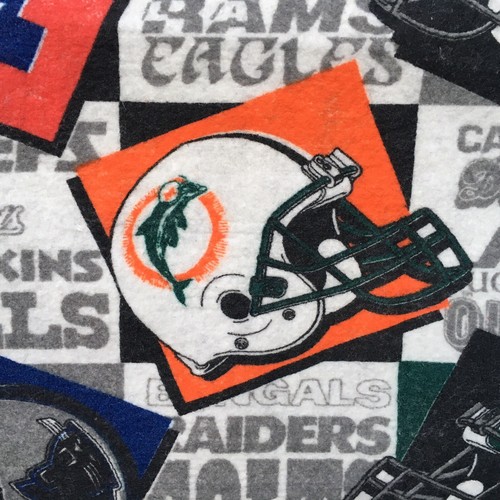 Vintage NFL Football Team Logo Blanket Throw USA - Picture 8 of 12