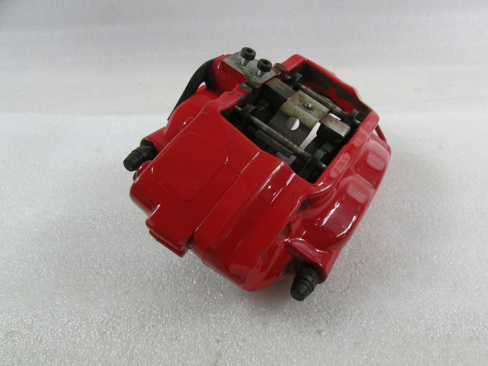 2014 Maserati Quattroporte, LH Left, Rear Caliper, Red, Used, P/N 67006308