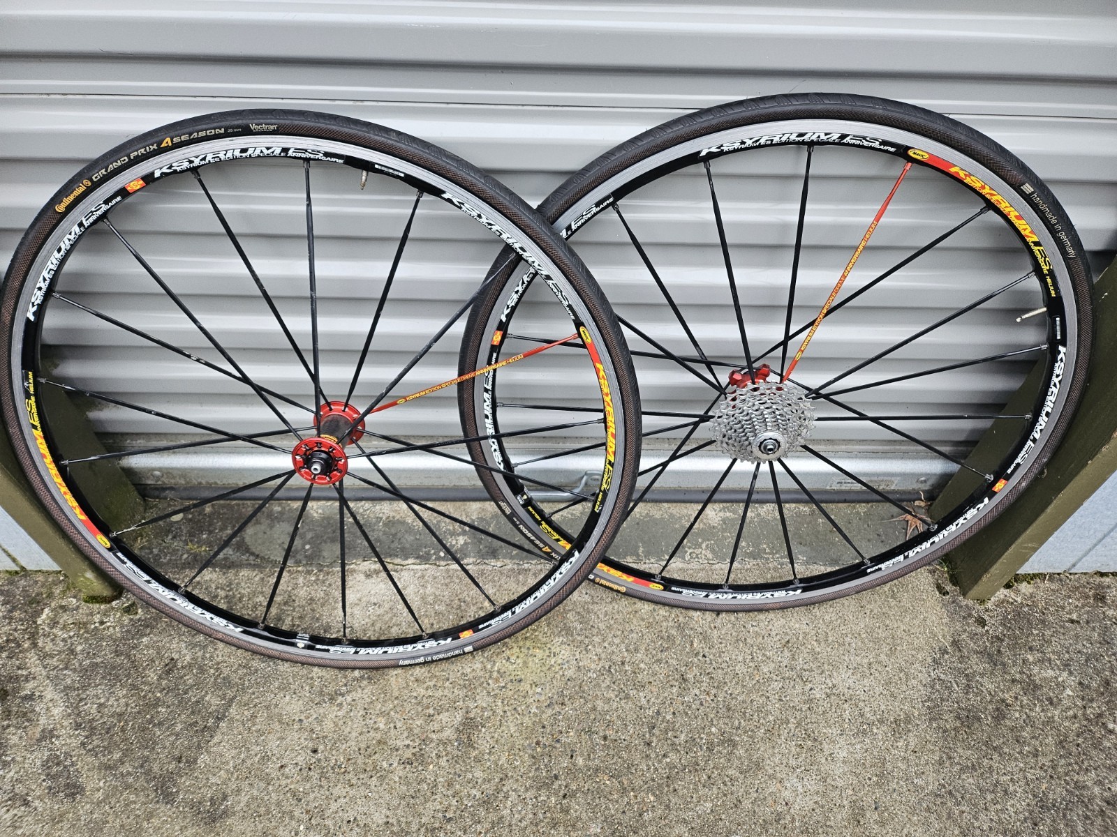 Mavic Ksyrium ES Anniversary Helium 700C Clincher Road Bike 