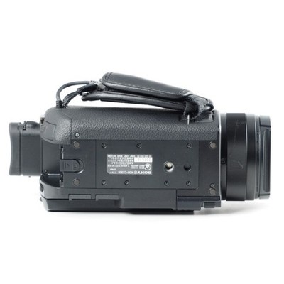 SONY　HDR-CX900 Full HD Camcorder & Handheld Video Camera | HDR-CX900E | Sony Asia