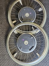 1 Paar E-Motion Räder mit Akku   DEFEKT!
