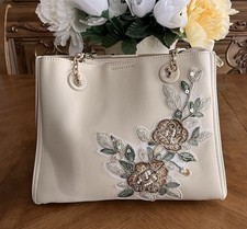 NWOT Women s Beige Floral Shoulder Bag Embroidered Beaded Sequin Zip Gold