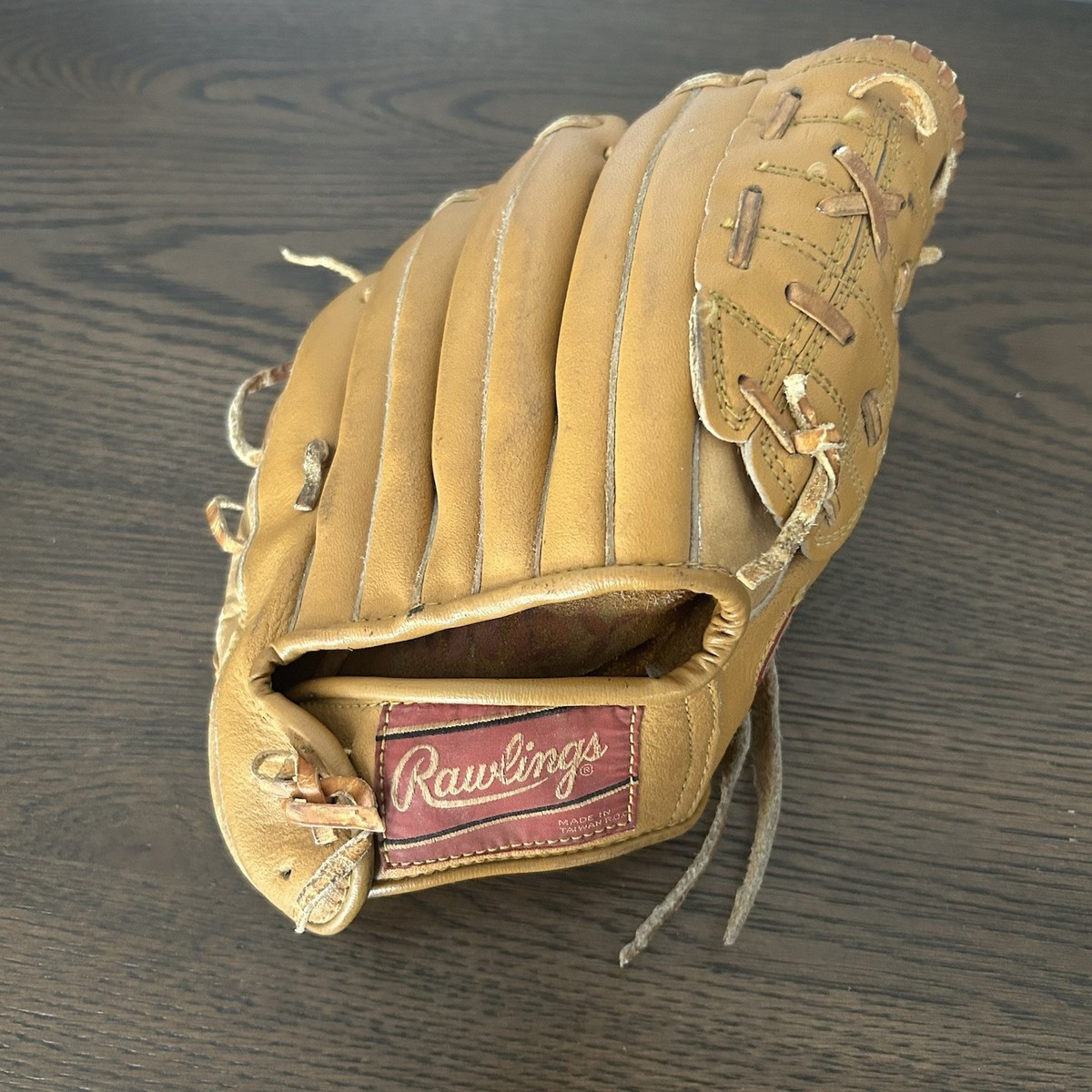 1960s Vintage Rawlings GJ110 Brooks Robinson Baseball Glove Deep