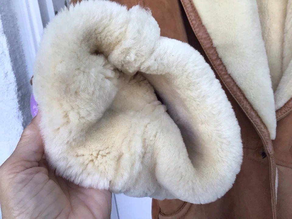 hugo buscati Miland Men’s Genuine Lamb Shearling & Brown Suede Size M. HOLE!!! - Image 4 of 4