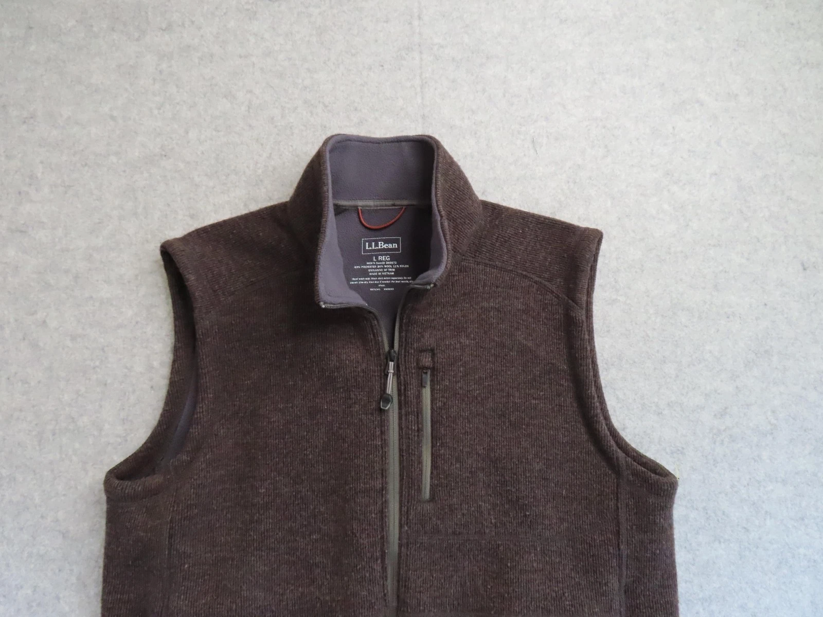 LL Bean Vest Mens Large Brown Wool Blend Fleece Full Zip Lined Pockets 285672
Opens in a new window 