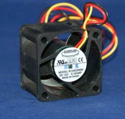 Everflow Lüfter 40x40x28mm R124028BU DC 12V 12000 U/min 48dBA Kugellager 3-pin