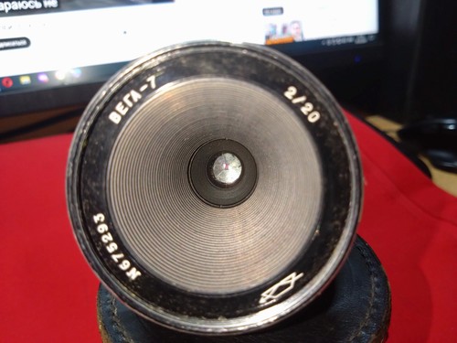 soviet vintage lens Vega-7 2/20 + case - Picture 2 of 6