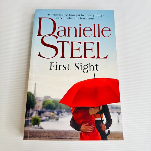 7 x Danielle Steel Large Paperback Books - Women's Fiction Novels - Drama - Picture 5 of 13