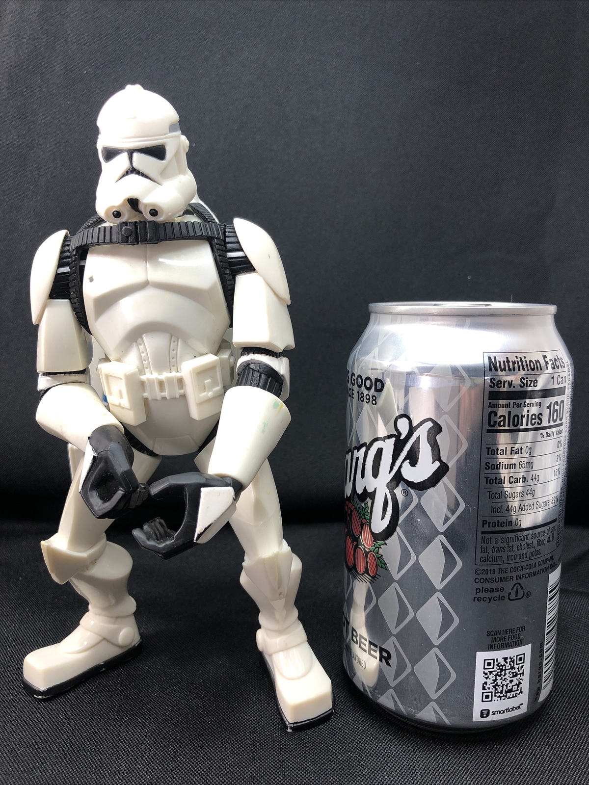 Star Wars Revenge Of The Sith Clone Trooper Action Figure With Rocket Pack - Hasbro Deluxe Edition