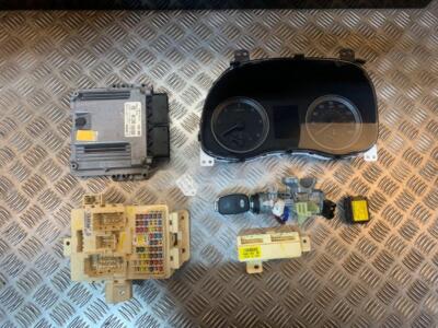 15-18 HYUNDAI TUCSON MK3 1.7 DIESEL HANDSCHALTUNG KOMPLETT MOTOR ECU KIT 391402ABB0