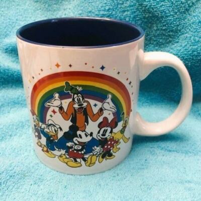 Disney Rainbow ''Happy Thoughts'' Large 20oz Coffee Mug- NEW
