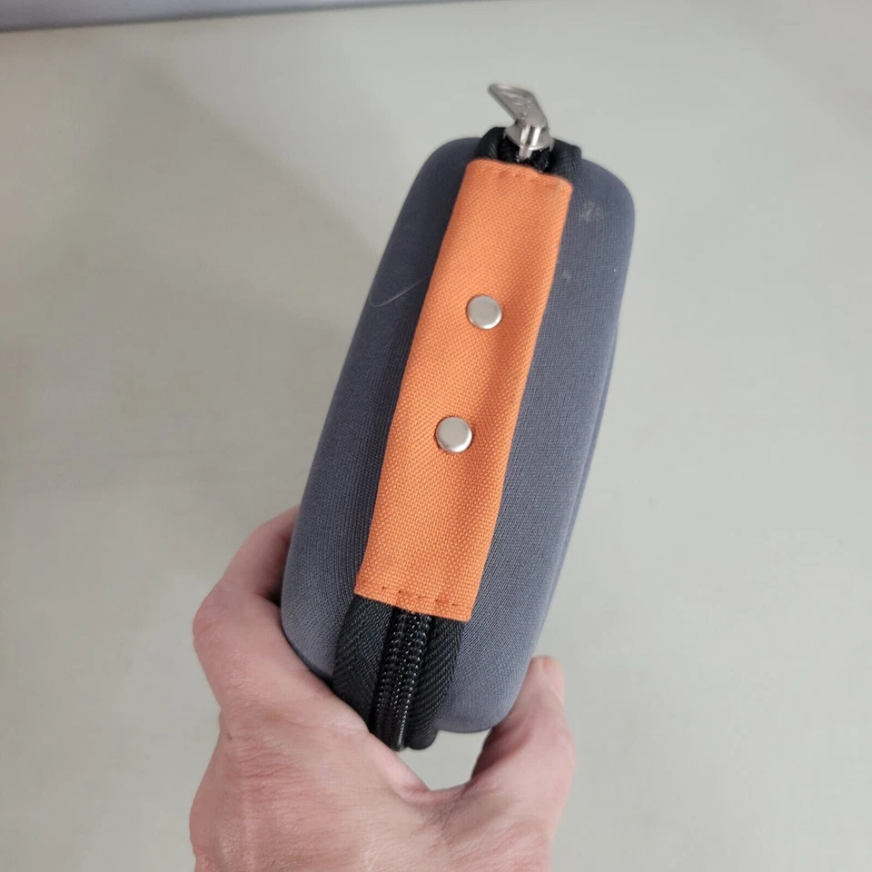 Estuche CD Jansport 24 Capacidad Gris Naranja Cierre de Cremallera Manga Soporte Billetera Viaje Foto 4 de 4