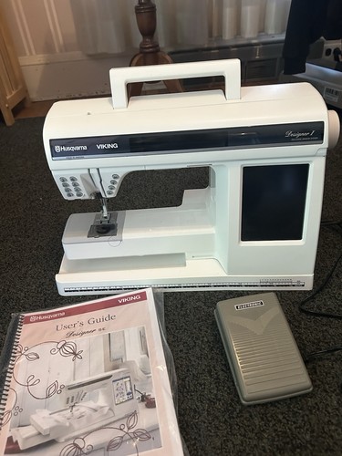 Husqvarna Viking Designer I Electronic Sewing/Embroidery Machine w/ Foot Pedal