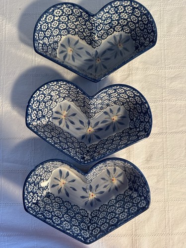 Temp-tations Old World Blue Heart-Shaped Bowls w/Rack (3), 1QT Each. - 第 6/16 張圖片