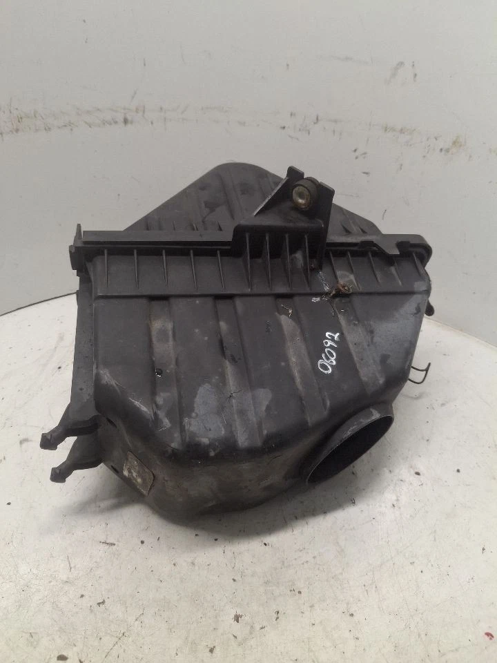 Воздухоочиститель подходит для 05-07 FIVEHUNDRED 1409195 - Изображение 2 из 4