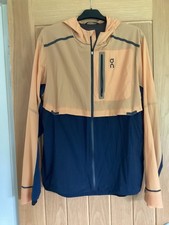  Worn Once. Men’s Run On Cloud Weather Running Jacket -  XL RRP £220 Navy/peach
