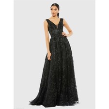 Mac Duggal A20131 Black Floral Embroidered Illusion V-Neck Gown Size 4 NWT