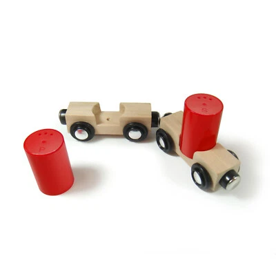 NEUE FREUNDE Salz Express Zug Eisenbahn mit Salzstreuer Pfefferstreuer Brio kompatibel Holz