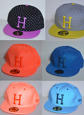 Casquette HUF X New Era 59FIFTY - Taille 7 5/8 - Matière Réfléchissante 3M Polka Dot - Neuf Avec étiquettes