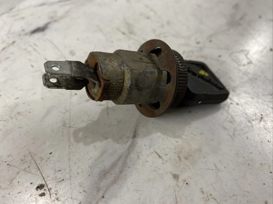 1979 - 1981 Vintage Polaris TXL Tx 340 440 interruptor de ignição funciona bem - Imagem 2 de 2