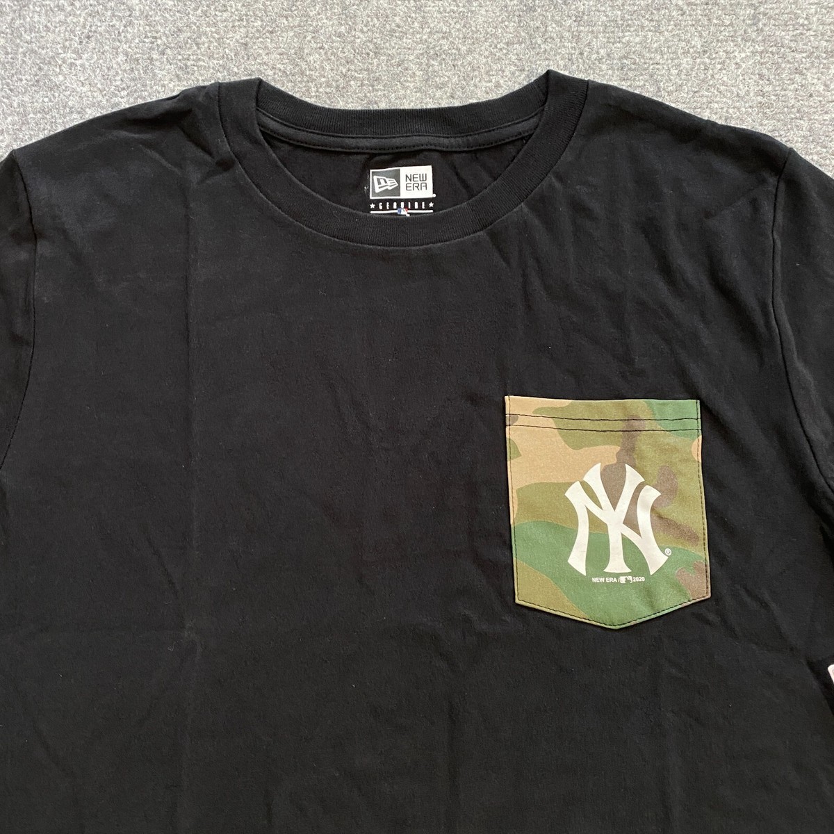 New York Yankees New Era Camo Pocket T-Shirt Adult Small