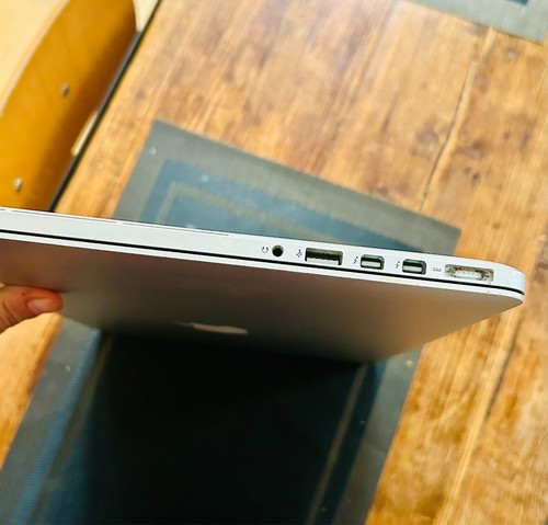 Perfectly working MacBook Pro Retina 15" - late 2013 - Intel core i7 8GB 512 GB - Picture 5 of 9