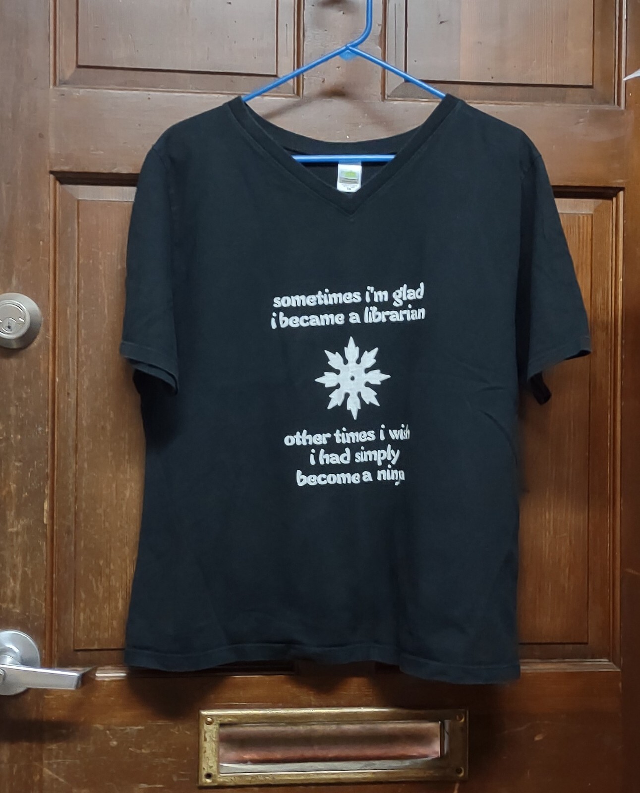 ALTRA T shirt CafePress a volte felice di essere diventato bibliotecario altre volte desiderio di diventare ninja