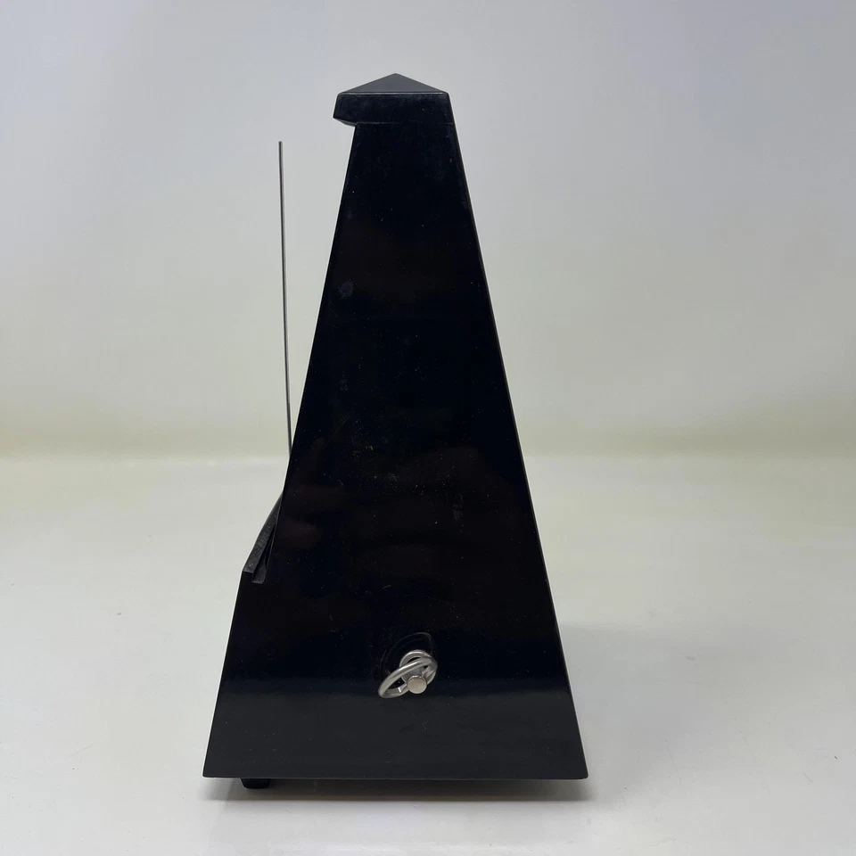 老式德国制造机械节拍器金字塔发条音乐计时器 — 第 3/4 张图片