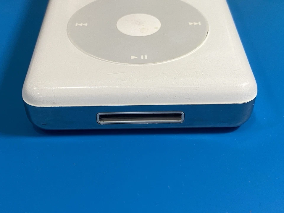 iPod Photo 4th Generation 30GB (New Battery Installed - Good Condition) - Image 4 of 4