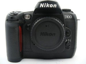 Nikon D100 digital camera body No 2218209 'Excellent condition fully working'