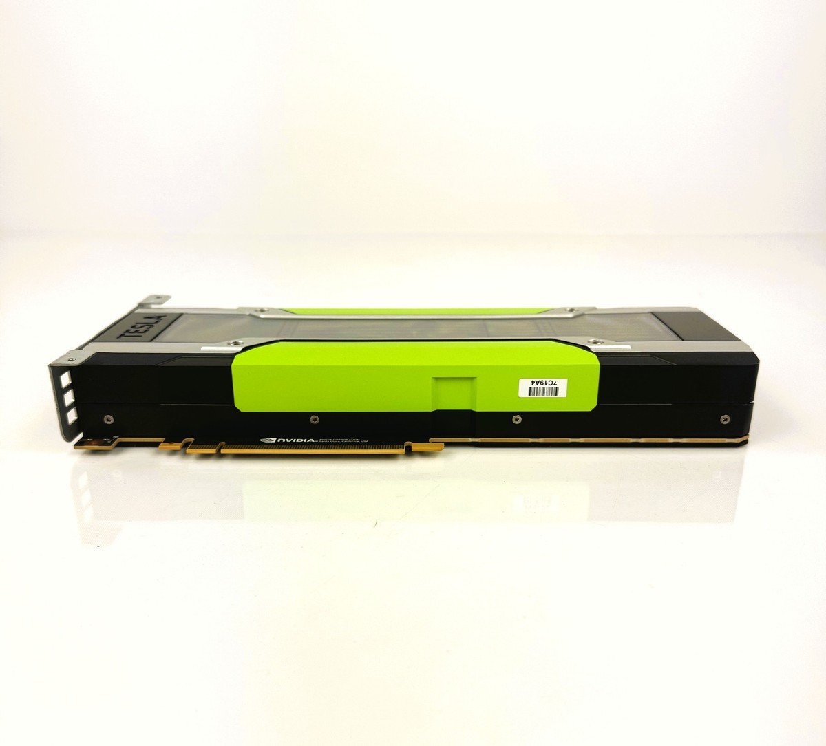 NVIDIA Tesla P100 16GB HBM2 PCIe GPU Accelerator 868199-001 900