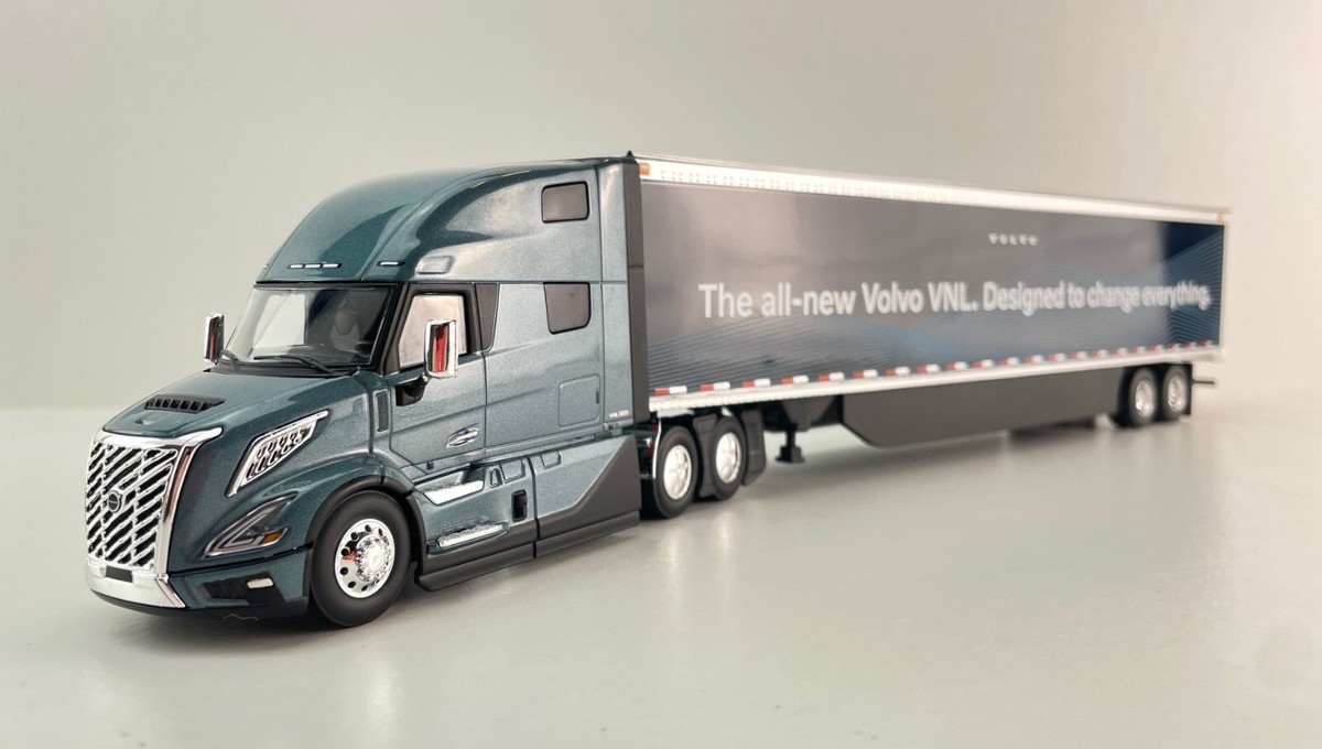 First Gear 50-3502 Volvo VNL 860 High-Roof Truck with Trailer