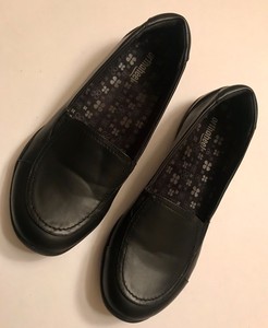 flat black shoes with arch support