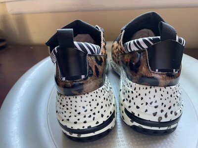Steve Madden スクエアトゥ HUSH パール ホワイト ブーティ スティーブ マデン STEVE MADDEN 厚底ハイカットスニーカー