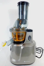 A SMIND  Masticating Slow Juicer  150 Watts  SD60E