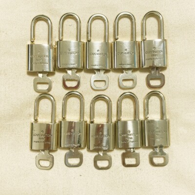 2セット LOUIS VUITTON LV 10 SET PADLOCK CADENA KEY BAG CHARM GOLD PLATED