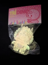 UNBOX ZIQI TRI DINO Pink GID Collectible Vinyl Figure H12CM In Stock