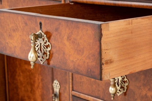 Walnut Gillows Desk Queen Anne Revival - Picture 3 of 6