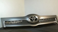 Calandre Toyota VERSO