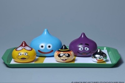 McDonald's Japan x Dragon Quest Slime in Slime 5 Figure Set Lottery Limited