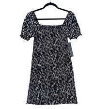 NWT New Trixxi Juniors Medium 100% Polyester Short Sleeve Smocked Bodycon Dress
