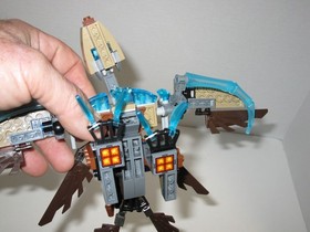 LEGO set #70141 Chima Vardy's Ice Vulture Glider