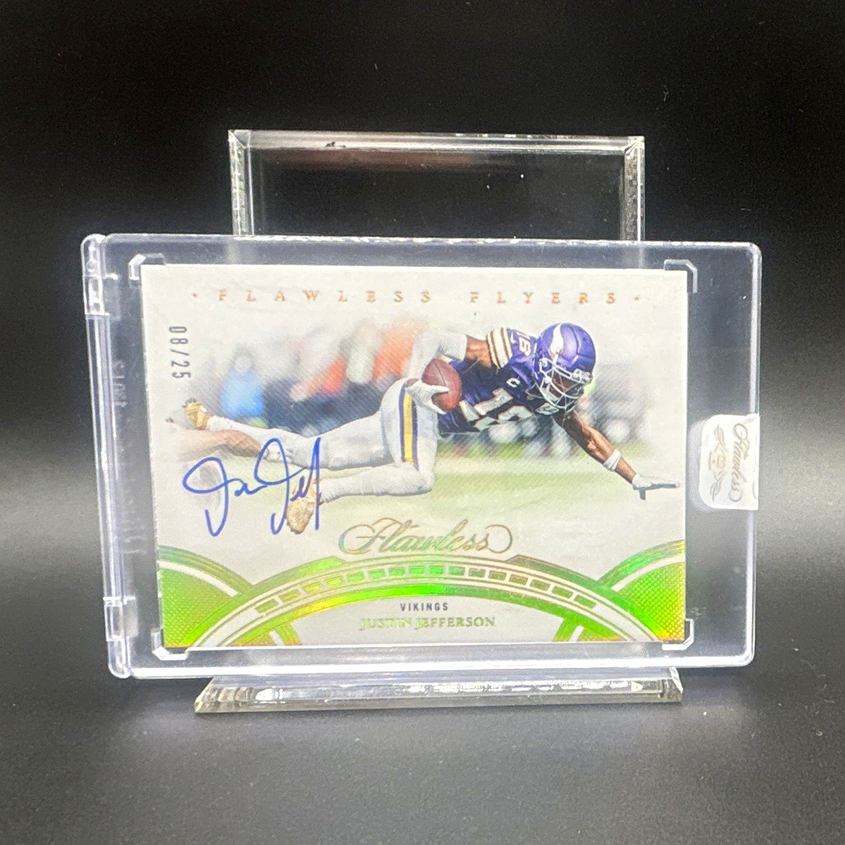 Panini 2023 Flawless Flyers Justin Jefferson Auto Emerald #FF-JJ /25 view 1