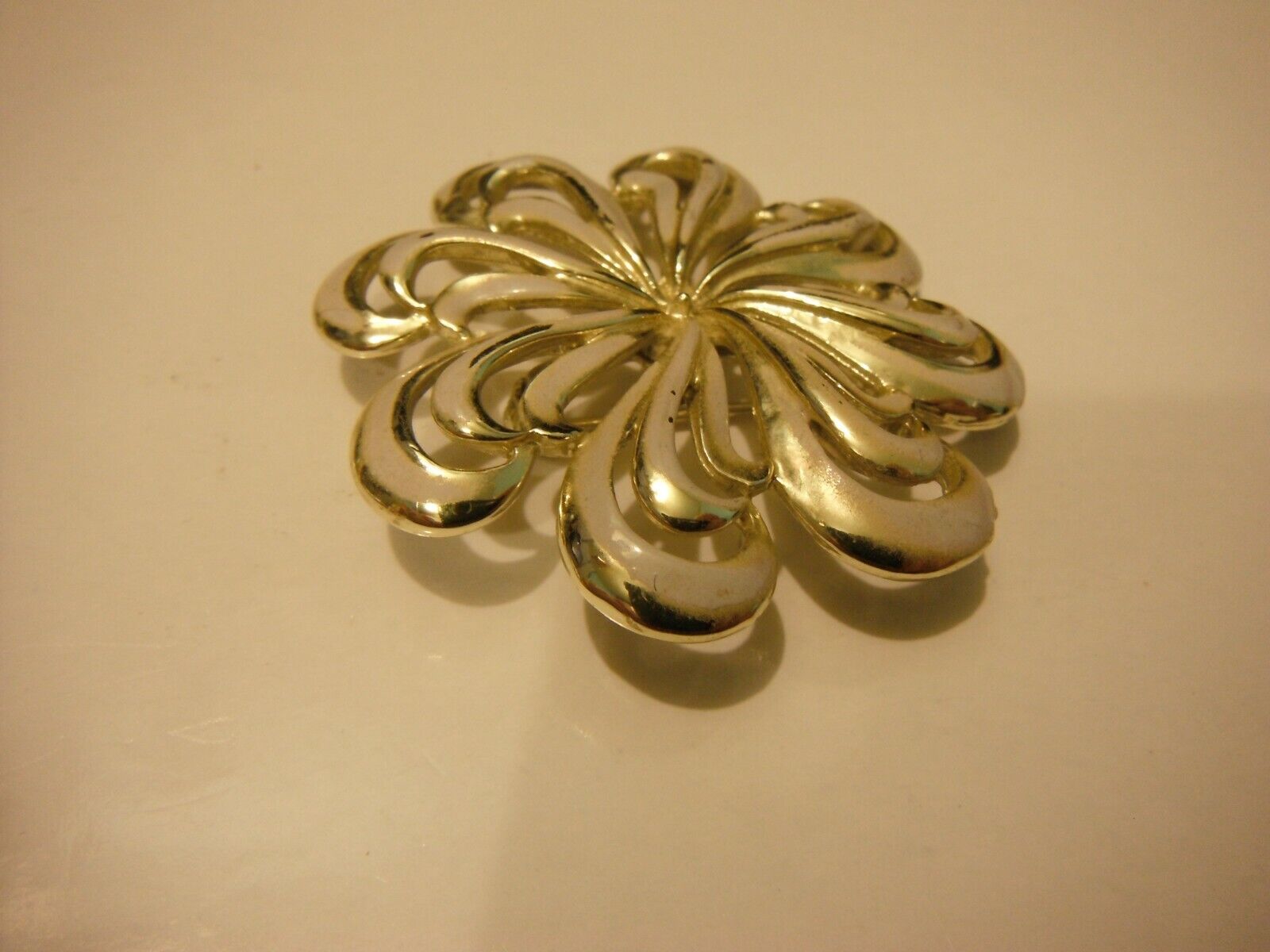 Swirly Gray Enamel Flower Brooch, Gold Tone - image 3
