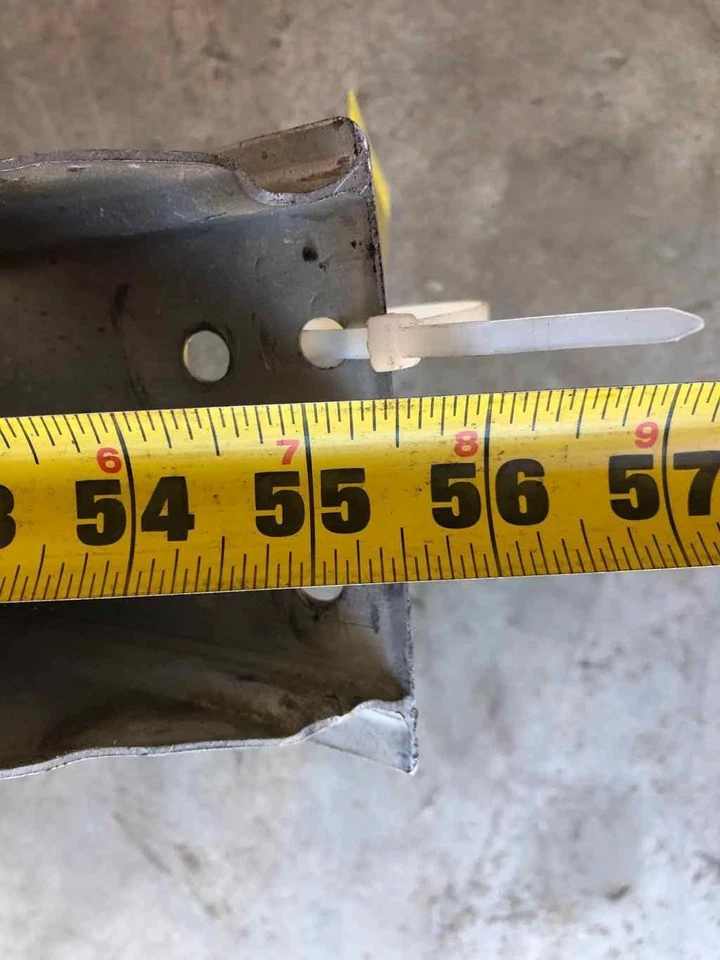 Barra amortiguadora de refuerzo parachoques delantero Mercedes Benz CLS500 2006-2011 sedán Foto 4 de 4